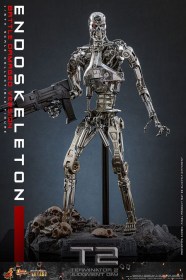 Endoskeleton (Battle Damaged Version) Terminator 2 Judgment Day 1/6 Action Figure by Hot Toys