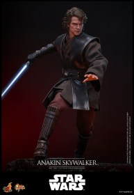 Anakin Skywalker Star Wars Episode III Revenge of the Sith 1/6 Action Figure by Hot Toys
