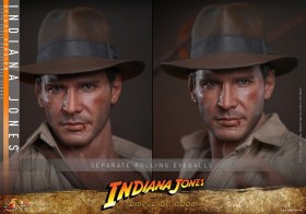 Indiana Jones (Deluxe Version) 1/6 Action Figure by Hot Toys