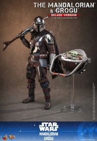 The Mandalorian and Grogu (Deluxe Version) Star Wars 1/6 Action Figure by Hot Toys