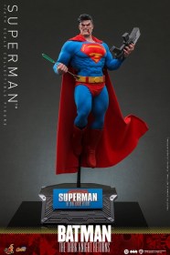 Superman Batman The Dark Knight Returns 1/6 Action Figure by Hot Toys