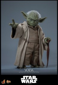 Yoda Star Wars Revenge of the Sith 1/6 Action Figure by Hot Toys