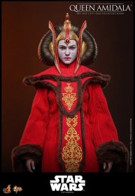 Queen Amidala Star Wars 1/6 Action Figure by Hot Toys