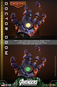 Doctor Doom (Ultimate Version) Avengers Doomsday 1/6 Action Figure by Hot Toys