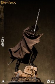 Aragorn Lord of the Rings 1/2 Statue by Infinity Studio