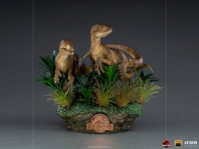 Just The Two Raptors Jurassic Park Deluxe Art 1/10 Scale Statue by Iron Studios