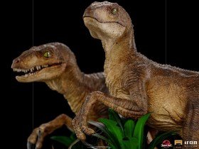 Just The Two Raptors Jurassic Park Deluxe Art 1/10 Scale Statue by Iron Studios