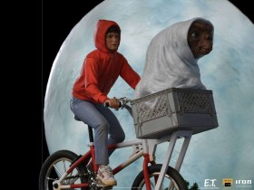 E.T. & Elliot E.T. the Extra-Terrestrial Deluxe Art 1/10 Scale Statue by Iron Studios