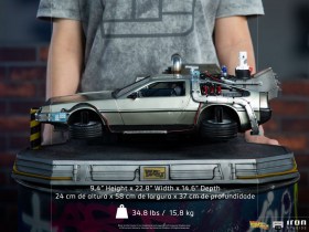 DeLorean Back to the Future II Art 1/10 Scale Statue by Iron Studios