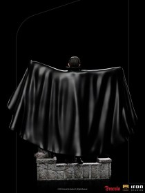 Dracula Universal Monsters Deluxe Art 1/10 Scale Statue by Iron Studios