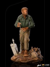 The Wolf Man Universal Monsters Deluxe Art 1/10 Scale Statue by Iron Studios