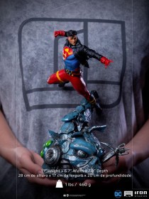 Superboy DC Comics Deluxe Art 1/10 Scale Statue by Iron Studios