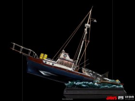 Jaws Attack Jaws Demi Art 1/20 Scale Statue by Iron Studios