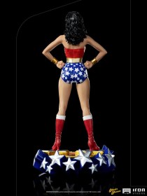 Wonder Woman Lynda Carter DC Comics Deluxe Art 1/10 Scale Statue by Iron Studios