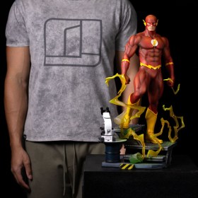 Flash DC Comics Legacy Replica 1/4 Statue by Iron Studios