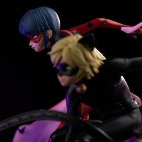 Lady Bug and Cat Noir Signed Edition Miraculous Deluxe Art 1/10 Scale Statue by Iron Studios