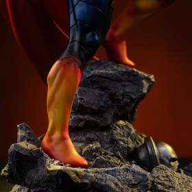 Superman Absolute DC Comics Art 1/10 Scale Statue by Iron Studios