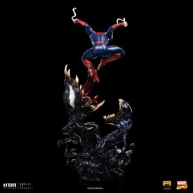 Spider-Man Deluxe Marvel Art 1/10 Scale Statue by Iron Studios