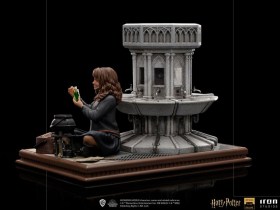 Hermione Granger Polyjuice Harry Potter Deluxe Art 1/10 Scale Statue by Iron Studios