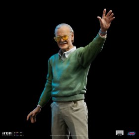 Stan Lee Legendary Years Marvel Art 1/10 Scale Statue by Iron Studios