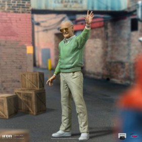 Stan Lee Legendary Years Marvel Art 1/10 Scale Statue by Iron Studios