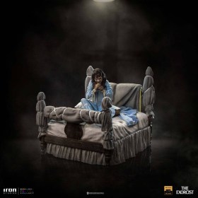 Possessed Regan McNeil Deluxe The Exorcist Art 1/10 Scale Statue by Iron Studios