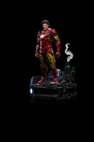 Iron Man Unleashed Deluxe Marvel Art 1/10 Scale Statue by Iron Studios