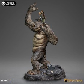 Cave Troll and Legolas Lord Of The Rings Deluxe Art 1/10 Scale Statue by Iron Studios