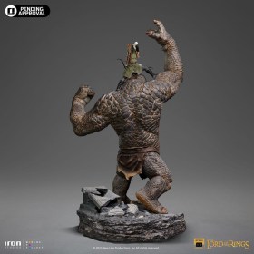 Cave Troll and Legolas Lord Of The Rings Deluxe Art 1/10 Scale Statue by Iron Studios