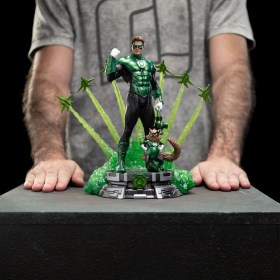 Green Lantern Unleashed Deluxe DC Comics Art 1/10 Scale Statue by Iron Studios