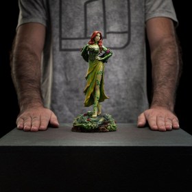 Poison Ivy DC Comics Art 1/10 Scale Statue by Iron Studios