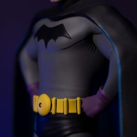 Batman Detective 85th Anniversary DC Comics Art 1/10 Scale Statue by Iron Studios