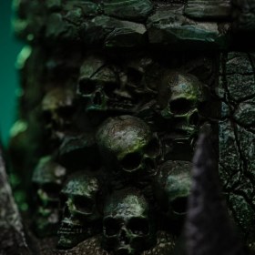 Aragorn Unleashed The Lord of the Rings Art 1/10 Scale Statue by Iron Studios
