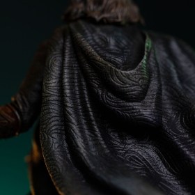 Aragorn Unleashed The Lord of the Rings Art 1/10 Scale Statue by Iron Studios
