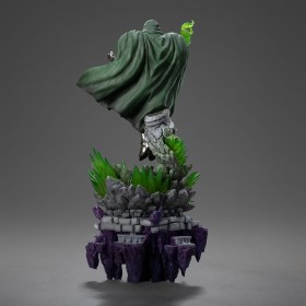 Doctor Doom Deluxe The Infinity Gauntlet Marvel Legends Diorama 1/10 Statue by Iron Studios
