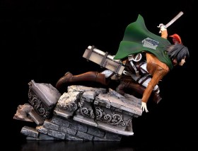 Hope for Humanity Attack on Titan Diorama by Kinetiquettes