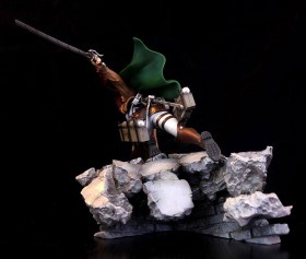 Hope for Humanity Attack on Titan Diorama by Kinetiquettes