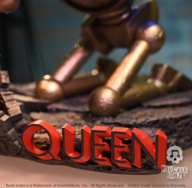 Queen Robot (News of the World) Queen 3D Vinyl Statue by Knucklebonz