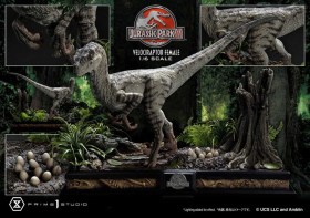 Velociraptor Female Jurassic Park III Legacy Museum Collection 1/6 Statue by Prime 1 Studio