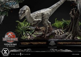 Velociraptor Female Jurassic Park III Legacy Museum Collection 1/6 Statue by Prime 1 Studio