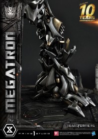 Megatron Transformers Museum Masterline Statue by Prime 1 Studio