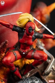Deadpool Deluxe Marvel Fine Art Bust by PCS