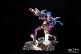 Jinx League of Legends 1/6 Statue by Pure Arts