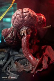 Licker Resident Evil 1/1 Life-Size Bust by Pure Arts