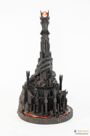 Helm of Sauron Lord of the Rings 1/1 Replica by Pure Arts