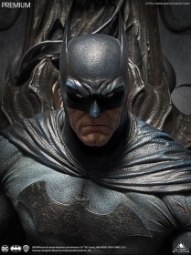 Batman on Throne Premium Edition DC Comics 1/4 Statue by Queen Studios