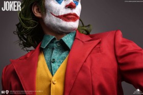 Arthur Fleck Joker (2019) 1/2 Statue by Queen Studios