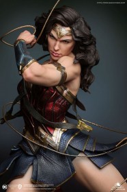 Wonder Woman Early Bird Version Wonder Woman Comic 1/4 Statue by Queen Studios