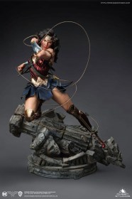 Wonder Woman Early Bird Version Wonder Woman Comic 1/4 Statue by Queen Studios