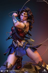 Wonder Woman Early Bird Version Wonder Woman Comic 1/4 Statue by Queen Studios